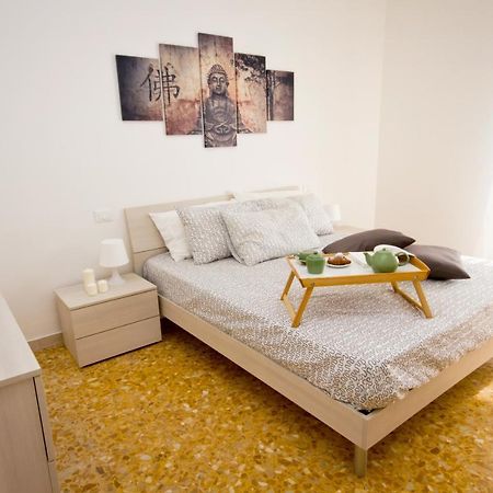 Apt Luminoso, Spazioso Con Aria Condiz E Bici Apartment Виареджо Екстериор снимка